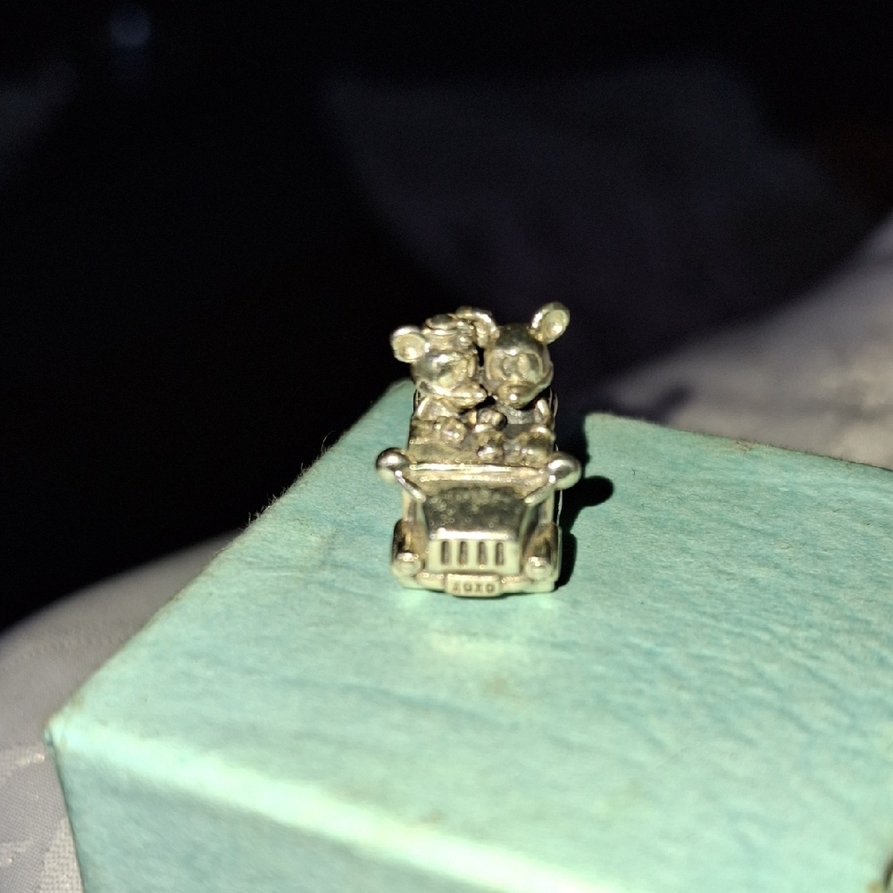 Adorable Silver Mickey And Minnie and Car Charm